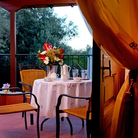 Aegean Diamonds Boutique Loutraki (Skopelos)