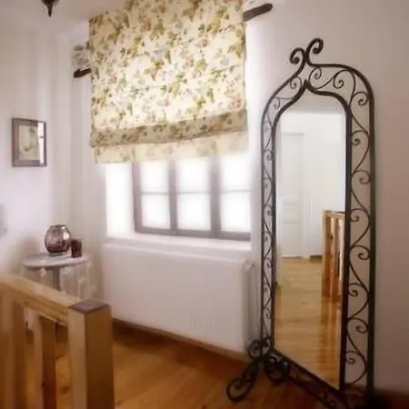 Aegean Diamonds Boutique Loutraki (Skopelos)