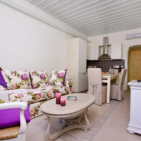 Vila Aegean Diamonds Boutique