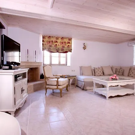 Aegean Diamonds Boutique *