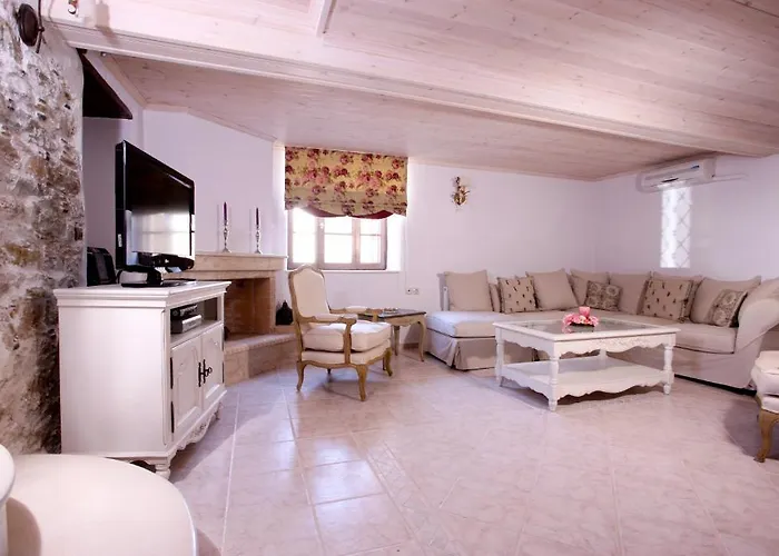 Aegean Diamonds Boutique *